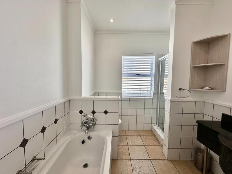 To Let 4 Bedroom Property for Rent in Pinnacle Point Golf Estate Western Cape